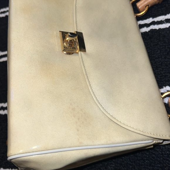 Vintage 1970s Robert BESTIEN Bamboo Top Handle Butter Yellow Patent Leather Bag - Picture 7 of 13
